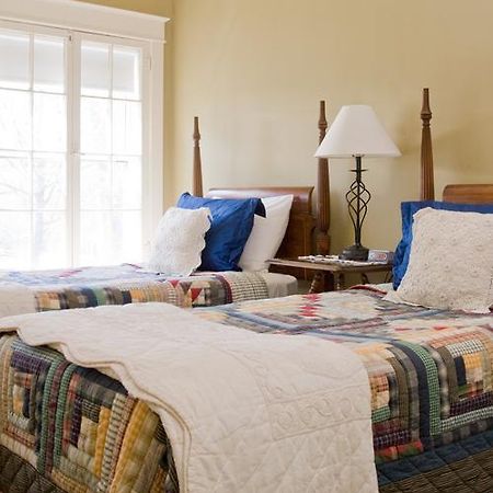 Inn On The Green Middlebury Δωμάτιο φωτογραφία